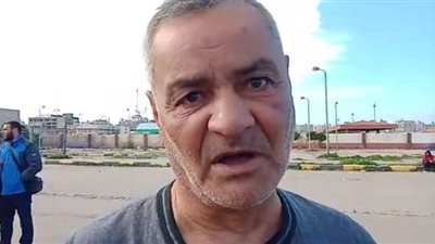 والد أحد العائدين من الحجر الصحي: لم أتوقع عودته | فيديو