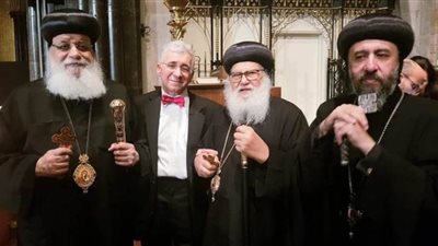 3 أساقفة في احتفال ذكرى كورال 