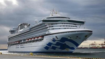 مخاوف من تفشي كورونا بسفينة جديدة بعد إعلان اكتشاف 99 مصابا علي 