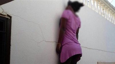 انتحار فتاة بربط رقبتها بحبل والقفز من الدور الثانى في سوهاج