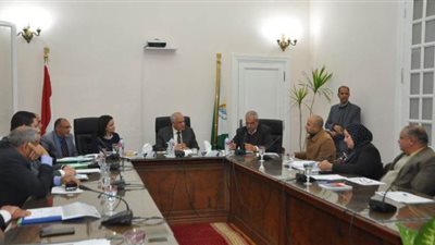 محافظ الجيزة يوجه بسرعة إنهاء أعمال المركز الطبي بمشروع إسكان دهشور