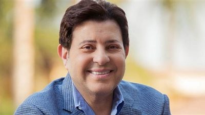 بلاغ للنائب العام ضد هاني شاكر ورئيس استاد القاهرة بسبب أغنية 