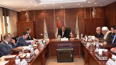 غرفة الجيزة تنشئ عيادات طبية لعلاج التجار