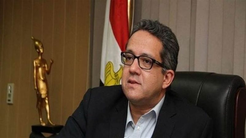 وزير السياحة والآثار