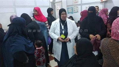 الكشف على ١٣٧٩حالة مرضية في قافلة طبية برأس غارب| صور