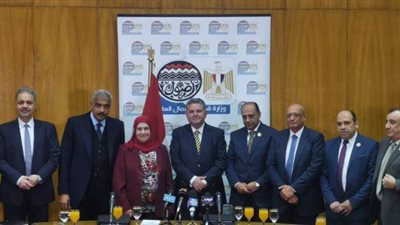 توقيع عقد إنشاء فندق 5 نجوم على أرض السلطانة ملك بالأقصر