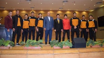 وزير الرياضة يُكرم منتخب المصارعة لحصولهم على 78 ميدالية في بطولة أفريقيا | صور