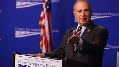 بلومبرج يحرج ترامب ويعلن بيع شركته حال الفوز بانتخابات الرئاسة الأمريكية