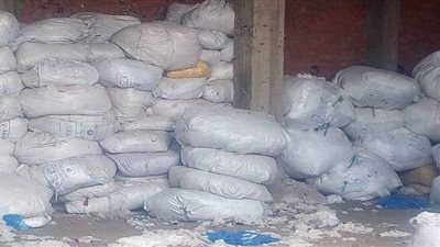 التحفظ على ٨ أطنان فوارغ محاليل طبية معاد تدويرها بشبرا الخيمة