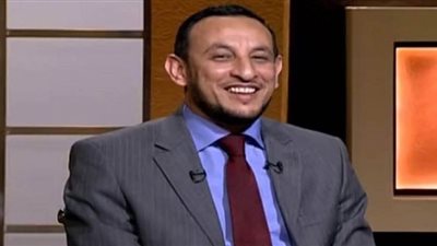 داعية إسلامي: أهل العلم ليسوا أوصياء على الناس ودورهم التوضيح فقط| فيديو