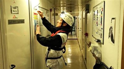 بين الحياة والموت.. ممرضة أيرلندية تروي مشاهد اللاجئين بعد النجاة فى المتوسط