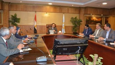 محافظ الغربية يلتقي قيادات التعليم لمناقشة أهم مقترحات تطوير المنظومة | صور
