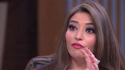 غادة رجب: كنت هفقد بصرى في شهر العسل | فيديو