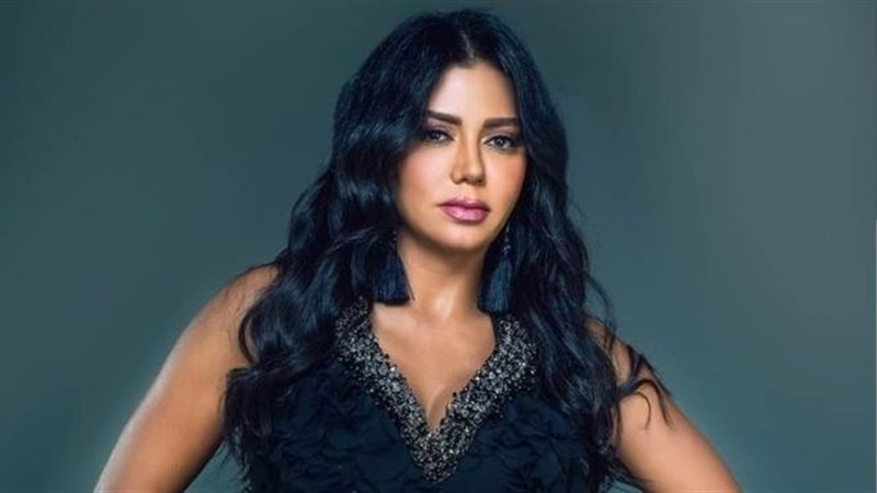 الفنانة رانيا يوسف