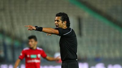 أحمد الغندور حكما للقاء الكويت والعراق بكأس العرب