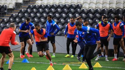 موعد محاضرة فايلر الأخيرة مع لاعبي الاهلي.. وكواليس جلسة الدرندلي مع عبدالحفيظ