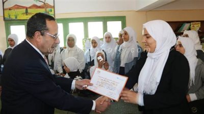 محافظ شمال سيناء يشهد توزيع جوائز برنامج 