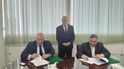 بروتوكول تعاون بين الري والوادي الجديد لتجهيز 85 بئر مياه جوفية بالطاقة الشمسية