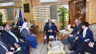 محافظ أسوان لوفد الوكالة الألمانية GIZ: نأمل عودة الطيران الشارتر