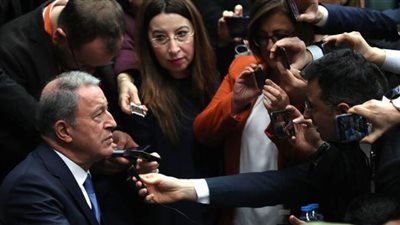 وزير الدفاع التركي: أمريكا تتجه لإرسال باتريوت إلى أنقرة لاستخدامها في سوريا