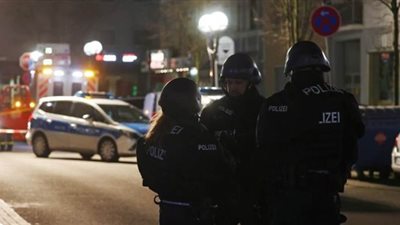 مقتل 8 أشخاص في إطلاق نار بميدان عام بمدينة هاناو الألمانية | فيديو