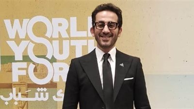 أحمد حلمي يبحث عن سيناريو فيلم لعيد الأضحى