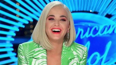 كاتي بيري تفقد وعيها في برنامج 