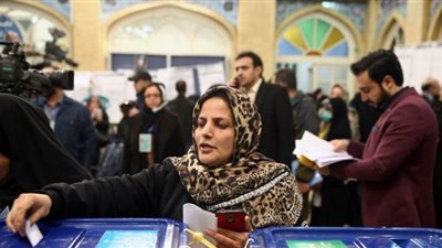 بعد انتهاء فترة التمديد.. بدء فرز الأصوات في الانتخابات التشريعية ومجلس خبراء القيادة بإيران