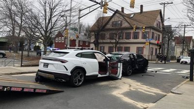  سرقة وكيل لامبورجيني في مدينة بوسطن الأمريكية