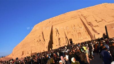 تعامد الشمس على تمثال رمسيس الثاني في أبو سمبل بأسوان