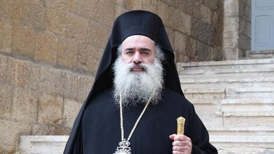 المطران عطا الله حنا: فلسطين التاريخية لا تحتاج لاعتراف ترامب