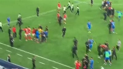 برلماني يطالب بعودة الجماهير للمدرجات.. وتوقيع عقوبات على اللاعبين مسببي المشكلات