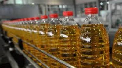 مصادرة 19.5 طن زيت طعام مجهولة المصدر داخل مصنع بكرداسة