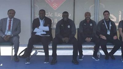 جمال محمد علي يجتمع بالجهاز الفني لمنتخب الشباب فى السعودية