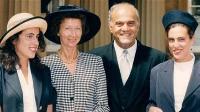 عائلة ملاك الطب مجدي يعقوب.. 