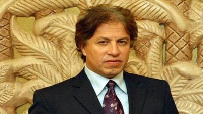 ثروت سويلم يطلب بتطبيق 