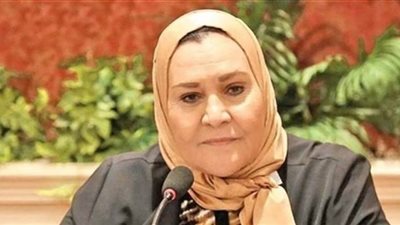 نائبة تطالب بتفعيل عقوبات الجرائم الإلكترونية للتصدي للنصب على الشباب