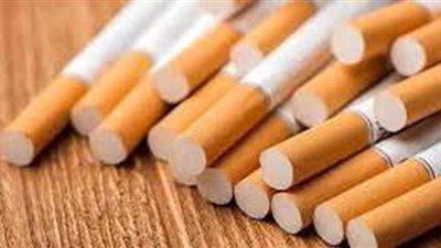 ضبط صاحب محل حجب 1530 عبوة سجائر لرفع أسعارها بالقاهرة