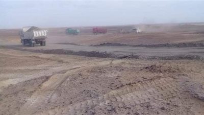 رفع كفاءة عدد من الطرق بمركزي باريس وبلاط في الوادي الجديد