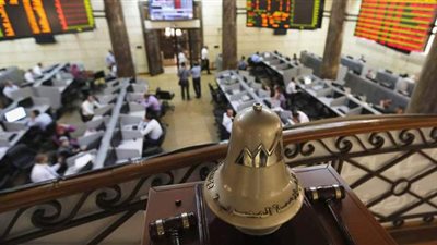 خبراء: توقعات بعودة الاستثمارات الأجنبية لسوق المال خلال 6 أشهر