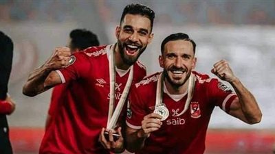 علي معلول يجدد للأهلي حتى 2024.. وهذا مصير عمرو السولية