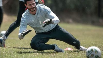 بعد شفائه من الإصابة.. الشناوي ينتظم بمران الأهلي اليوم