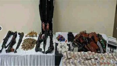 بحوزته 3 ملايين جنيه وأسلحة.. أول صورة لعنتيل تجارة المخدرات بكرداسة