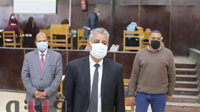 جولة تفقدية لرئيس جامعة جنوب الوادي بلجان الامتحانات