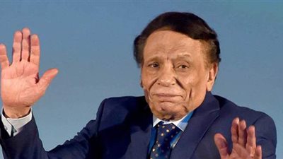 رامي إمام يكشف حقيقة وضع الزعيم على جهاز التنفس الصناعي