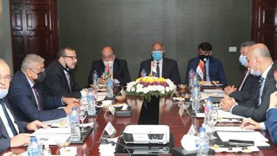 وزير النقل يشارك في أعمال الجمعية العمومية  للجسر العربي للملاحة