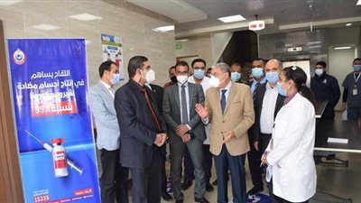 بدء تطعيم كبار السن بلقاح فيروس كورونا في المنيا | فيديو وصور