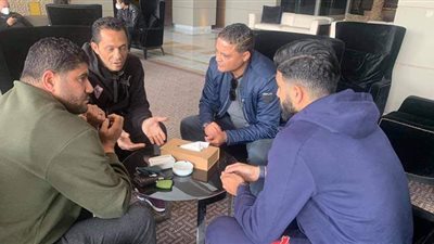 يامن بن ذكري والعبد يزوران معسكر الزمالك في تونس