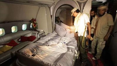 القصر الطائر.. أسقطت القذافي وباتت رهن الاحتجاز في فرنسا |صور