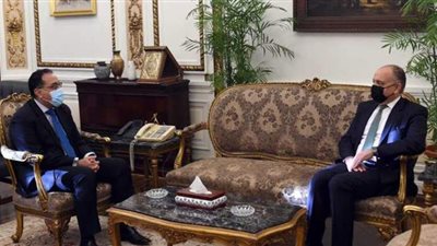 نقل تحيات الخصاونة.. رئيس الوزراء يلتقى سفير الأردن بالقاهرة
